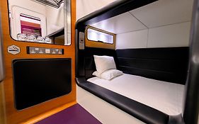 Yotelair London Gatwick Airport